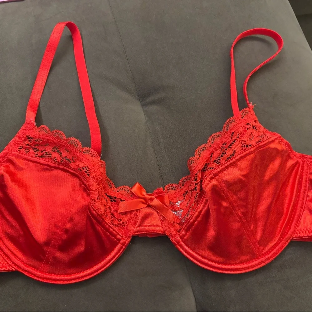 Forever 21 Red Satin Lace-Trim Bra